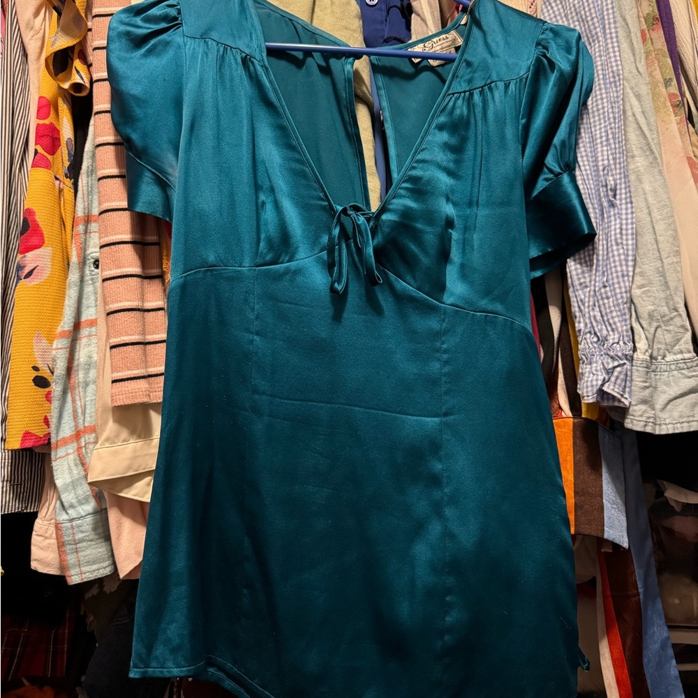 Pretty teal blouse